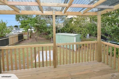 Photo of property in 1 Curlew Place, One Tree Point, 0118