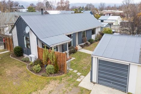 Photo of property in 93 Waenga Drive, Cromwell, 9310