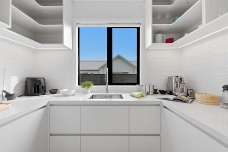 Photo of property in 4 Tiaki Lane, Matakana, 0985