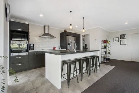 Photo of property in 5 Vantage Place, Omokoroa, 3114