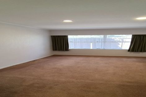 Photo of property in 27 Rushgreen Avenue, Pahurehure, Papakura, 2113