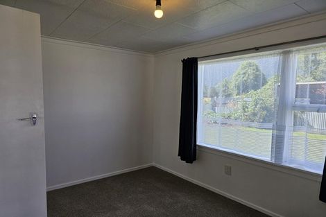 Photo of property in 15 Main Road, Whataroa, 7886