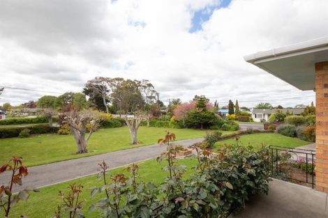 Photo of property in 197 Bridge Street, Bulls, 4818