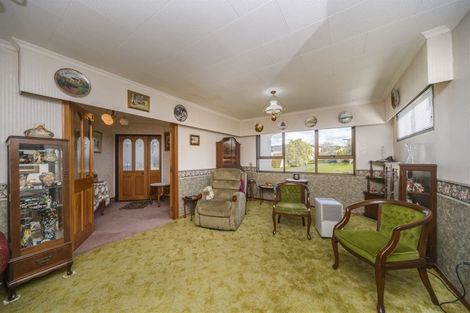 Photo of property in 16 Ashford Avenue, Hokowhitu, Palmerston North, 4410