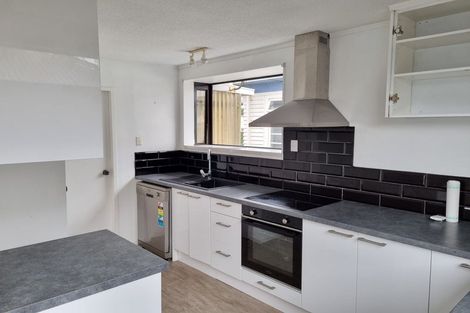 Photo of property in 2/87 Manuroa Road, Takanini, 2112