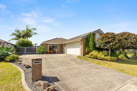 Photo of property in 99 Longview Drive, Papamoa Beach, Papamoa, 3118