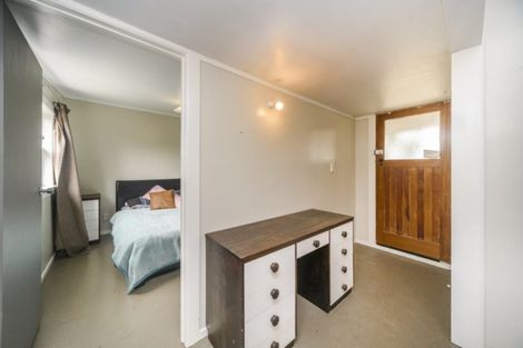 Photo of property in 2 Manchester Street, Takaro, Palmerston North, 4412