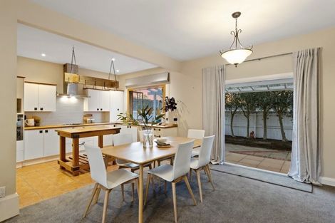 Photo of property in 32 Bowenvale Avenue, Cashmere, Christchurch, 8022