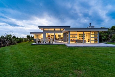 Photo of property in 28 Kayforce Road, Ocean View, Dunedin, 9035