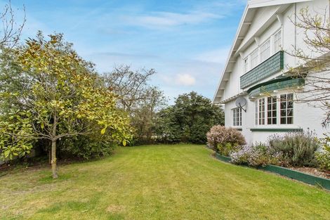 Photo of property in 17 Rhodes Street, Waimate, 7924