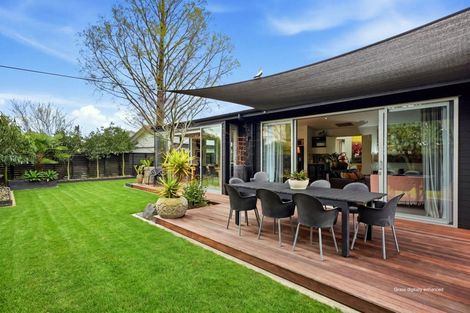 Photo of property in 9 Hadlow Place, Burnside, Christchurch, 8041