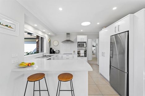 Photo of property in 232a Centreway Road, Orewa, 0931