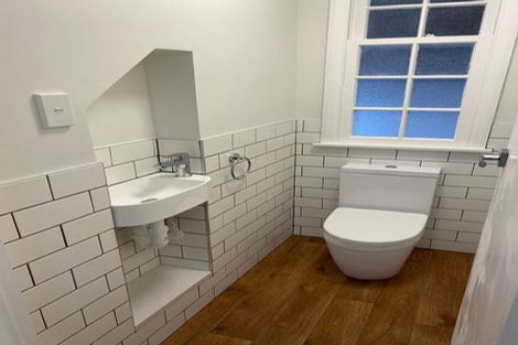 Photo of property in 67 Mantell Street, Seatoun, Wellington, 6022