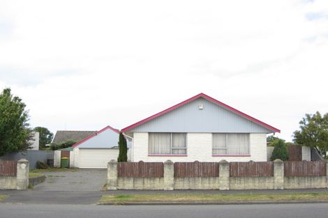 Photo of property in 483 Mairehau Road, Parklands, Christchurch, 8083