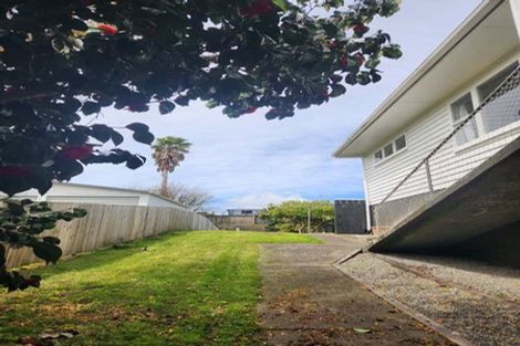 Photo of property in 6 Gray Avenue, Paraparaumu Beach, Paraparaumu, 5032
