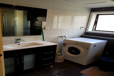 Photo of property in 1/7 Northwick Place, Hillcrest, Auckland, 0627