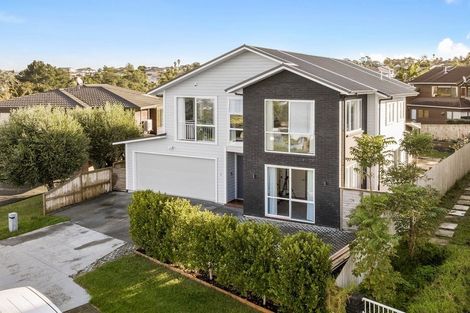 Photo of property in 7 Marlin Street, West Harbour, Auckland, 0618