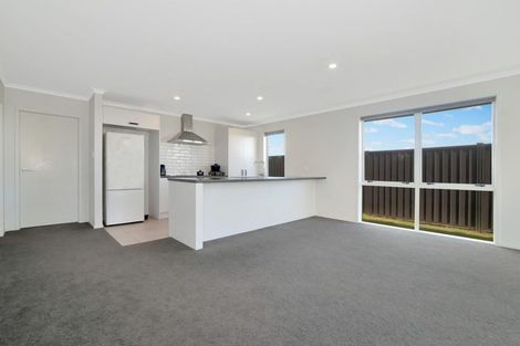 Photo of property in 16 Empire Crescent, Papamoa, 3118