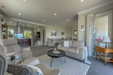 Photo of property in 11 Ngarimu Heights Row, Ngarimu Bay, Thames, 3575