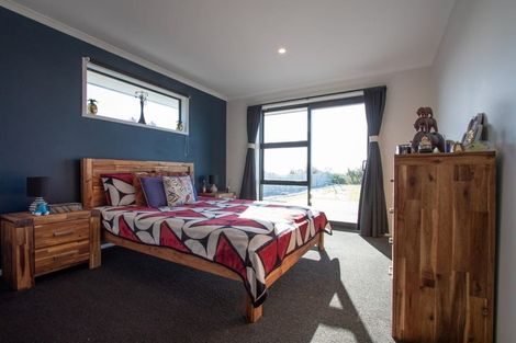 Photo of property in 10 Takutai Terrace, Ruatapu, 7883