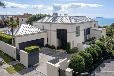 Photo of property in 35 Quedley Court, Eastern Beach, Auckland, 2012