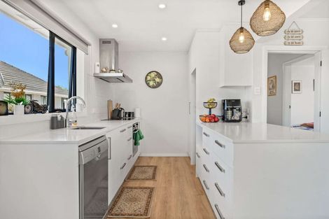 Photo of property in 9 Morrison Avenue, Northcote, Christchurch, 8052