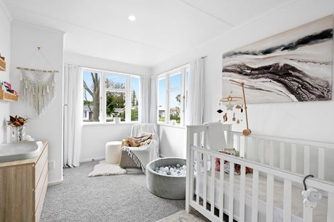 Photo of property in 128 Clarkin Road, Fairfield, Hamilton, 3214