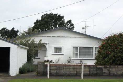 Photo of property in 25 Lyn Street, Lynmouth, New Plymouth, 4310