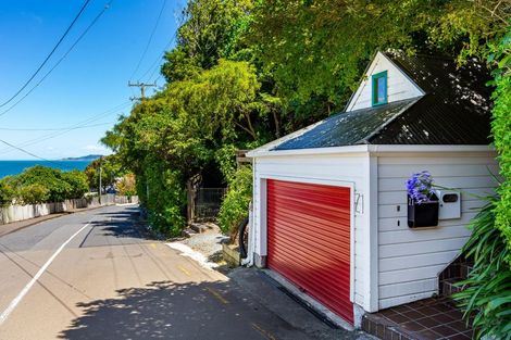 Photo of property in 21 Ferry Road, Days Bay, Lower Hutt, 5013