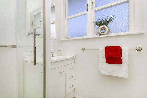 Photo of property in 83 Oxford Street, Tawa, Wellington, 5028