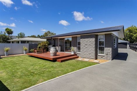 Photo of property in 65 Johns Road, Rangiora, 7400