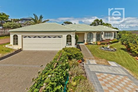 Photo of property in 25 Taroka Close, Pinehill, Auckland, 0632
