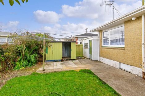 Photo of property in 17 John Street, Levin, 5510