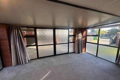 Photo of property in 3 Cranbrook Avenue, Burnside, Christchurch, 8053