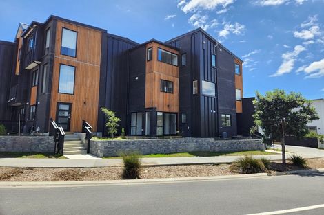 Photo of property in 15 Longshore Drive, Long Bay, Auckland, 0630