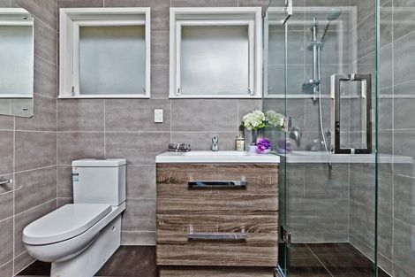 Photo of property in 61 Captain Scott Road, Glen Eden, Auckland, 0602