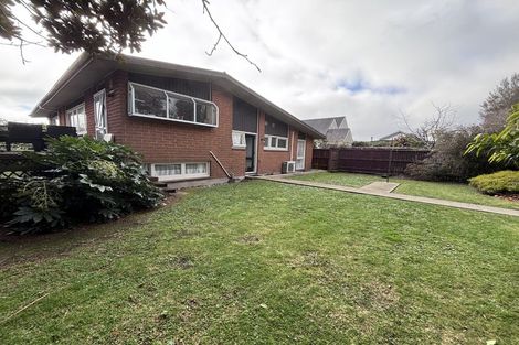 Photo of property in 23 Highfield Place, Avonhead, Christchurch, 8042