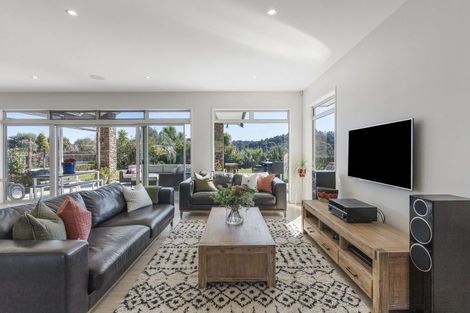 Photo of property in 35 Polo Lane, Whitford, Manurewa, 2576