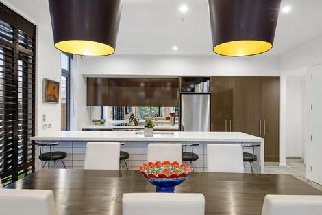 Photo of property in 2/2a Dorset Street, Christchurch Central, Christchurch, 8013