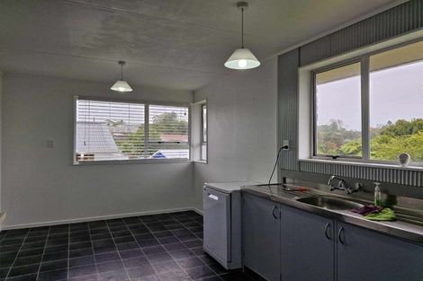 Photo of property in 7 Oawai Place, Marfell, New Plymouth, 4310