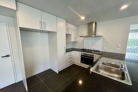 Photo of property in 15 Hakaro Way, Takanini, 2112