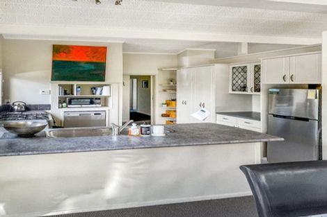 Photo of property in 73 Iranui Road, Inner Kaiti, Gisborne, 4010