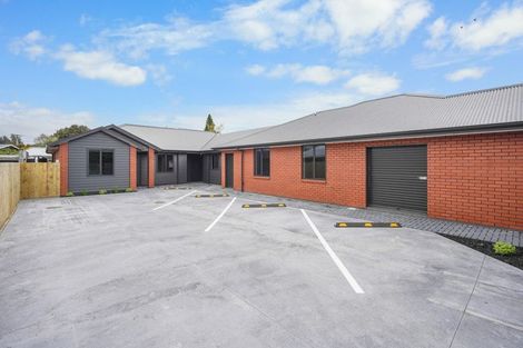 Photo of property in 2/165 Knighton Road, Hillcrest, Hamilton, 3216