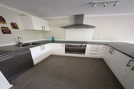 Photo of property in 146c Glengarry Road, Glen Eden, Auckland, 0602
