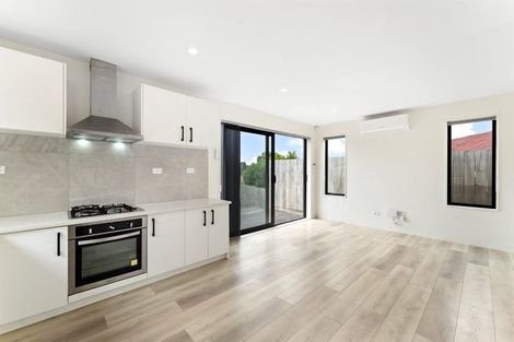 Photo of property in 7 Clarion Place, Glendene, Auckland, 0602