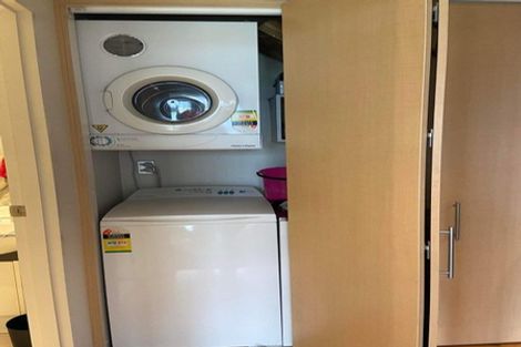 Photo of property in Sanctum Apartment, 10 Ebor Street, Te Aro, Wellington, 6011