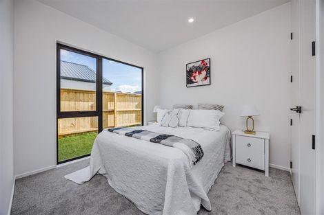 Photo of property in 8 Arahi Road, Clevedon, 2582