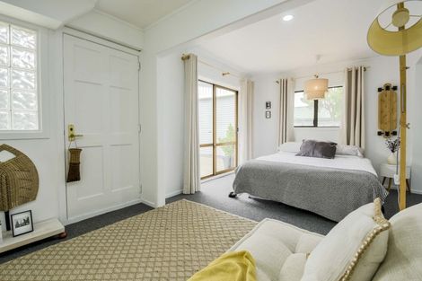 Photo of property in 103 Brian Crescent, Stanmore Bay, Whangaparaoa, 0932