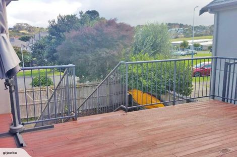 Photo of property in 88 Fields Parade, Oteha, Auckland, 0632