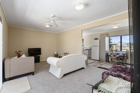 Photo of property in 32b Somerset Crescent, Highbury, Palmerston North, 4412